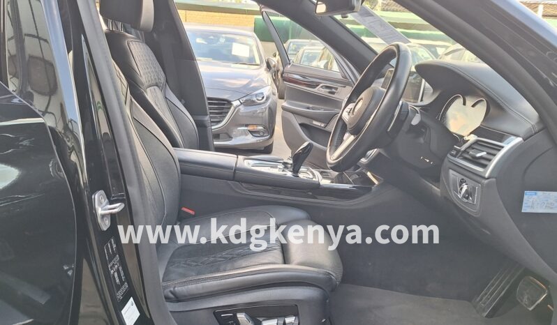 
								BMW – 740I (M SPORT) full									