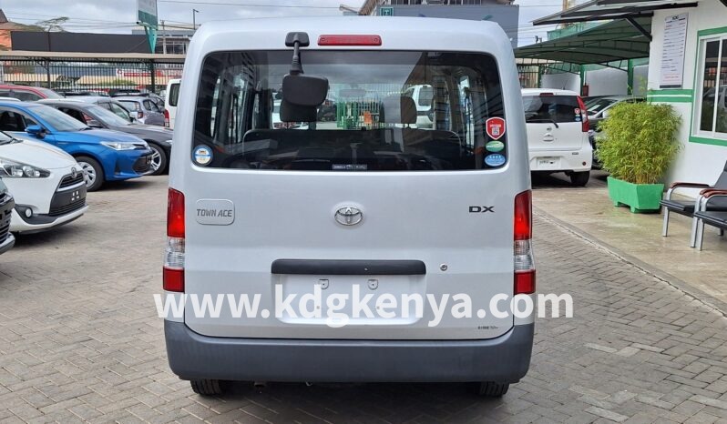 
								TOYOTA – TOWNACE (DX) full									