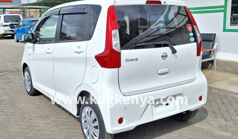 
								NISSAN DAYZ (J) full									