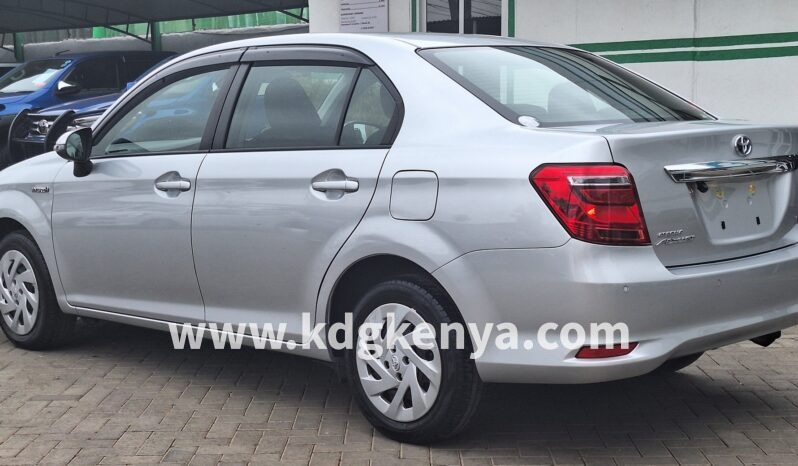 
								TOYOTA COROLLA AXIO full									
