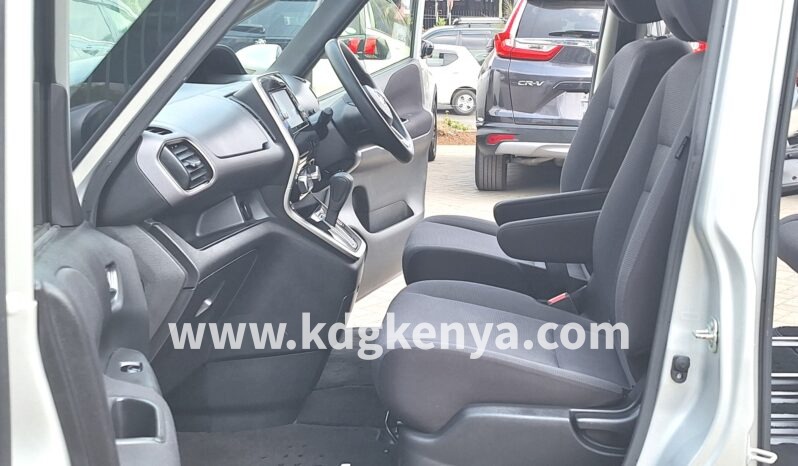 
								NISSAN – SERENA (X V SELECTION / 8 SEATER) full									