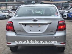 
										TOYOTA COROLLA AXIO full									