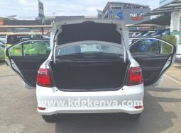
										TOYOTA – COROLLA AXIO (1.5X / 4WD) full									