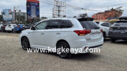 
										MITSUBISHI – OUTLANDER (S Edition / 4WD / 5 SEATER) full									