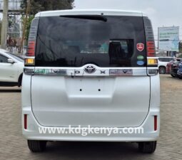 
										TOYOTA – VOXY (X-GRADE / 4WD / 8 SEATER) full									