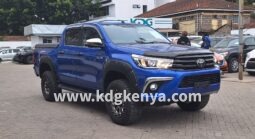 TOYOTA – HILUX (Z-GRADE / 4WD / EX-JAPAN)