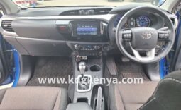 TOYOTA – HILUX (Z-GRADE / 4WD / EX-JAPAN)