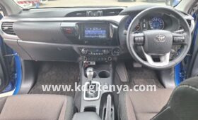 TOYOTA – HILUX (Z-GRADE / 4WD / EX-JAPAN)