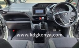 TOYOTA – VOXY (X-GRADE / 4WD / 8 SEATER)