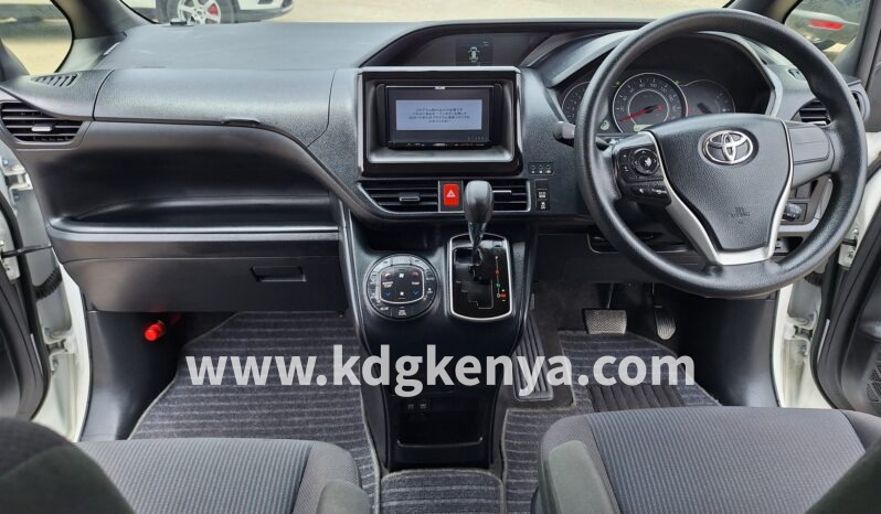 
								TOYOTA – VOXY (X-GRADE / 4WD / 8 SEATER) full									