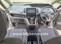 NISSAN – SERENA (X V SELECTION / 8 SEATER)