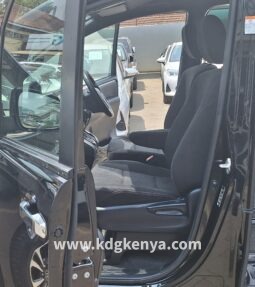 
										TOYOTA – ESQUIRE (XI / 8 SEATER) full									