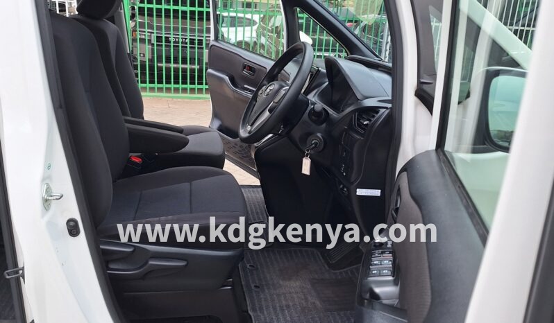 
								TOYOTA – VOXY (X-GRADE / 4WD / 8 SEATER) full									