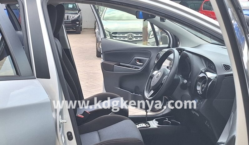 
								TOYOTA – VITZ  (Hybrid F Safety ED) full									