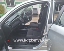 
										TOYOTA COROLLA AXIO full									