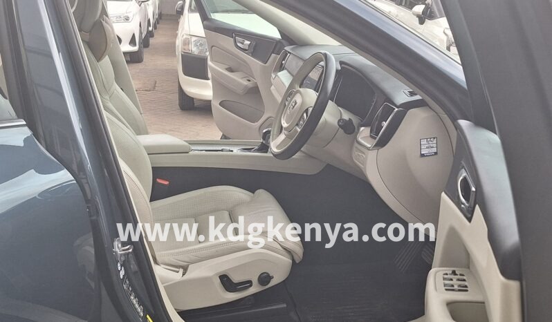 
VOLVO – XC60 (D4 INSCRIPTION / AWD / EX JAPAN) full									