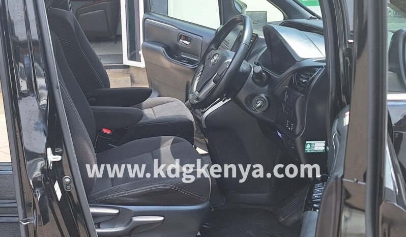 
								TOYOTA – ESQUIRE (XI / 8 SEATER) full									