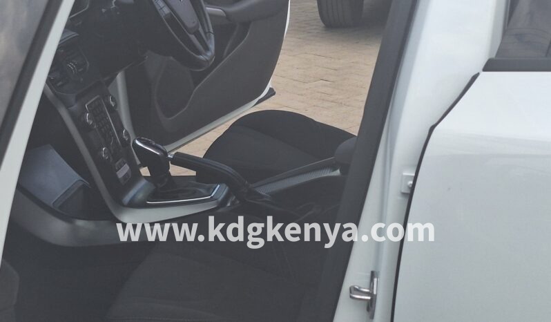 
								VOLVO – V40 (T3) full									