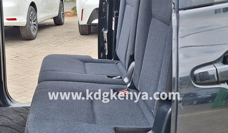 
								TOYOTA – SIENTA (X V Package) full									