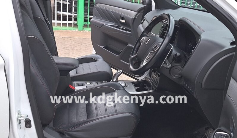 
								MITSUBISHI – OUTLANDER (S Edition / 4WD / 5 SEATER) full									