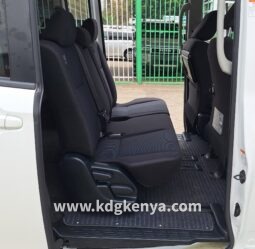
										TOYOTA – VOXY (X-GRADE / 4WD / 8 SEATER) full									