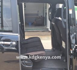 
										TOYOTA – ESQUIRE (XI / 8 SEATER) full									