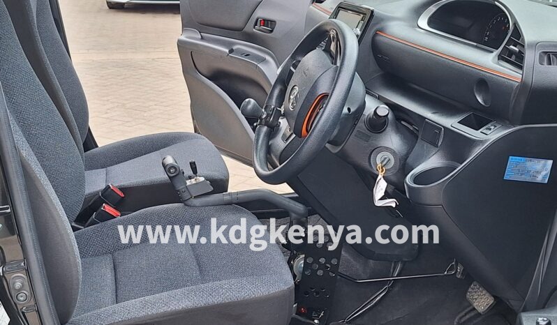 
								TOYOTA – SIENTA (X V Package) full									