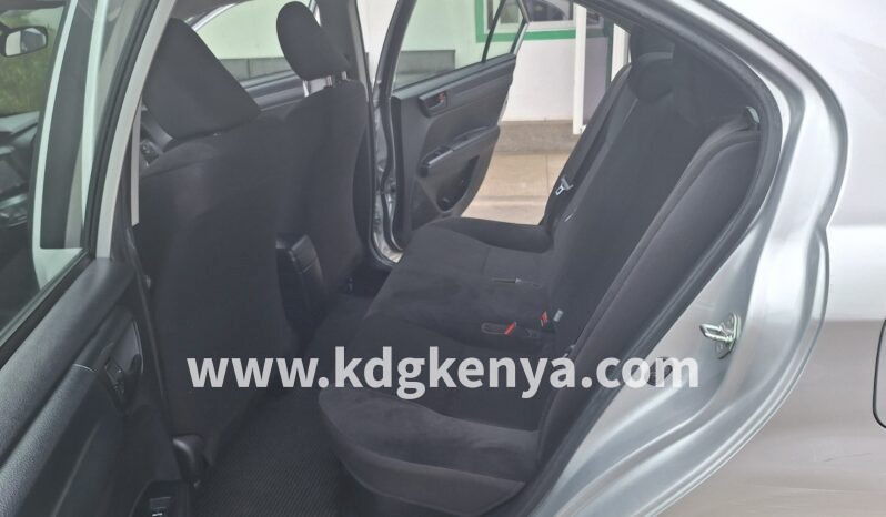 
								TOYOTA COROLLA AXIO full									