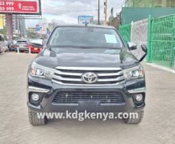 TOYOTA – HILUX (Z-GRADE / EX-JAPAN / 4WD)