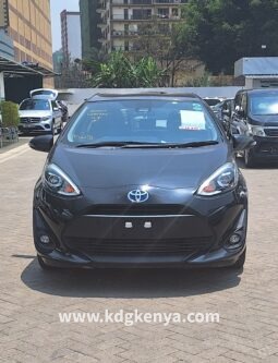 TOYOTA – AQUA (S STYLE BLACK / HYBRID)