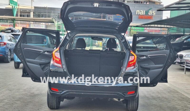 
								HONDA – FIT (HYBRID) full									