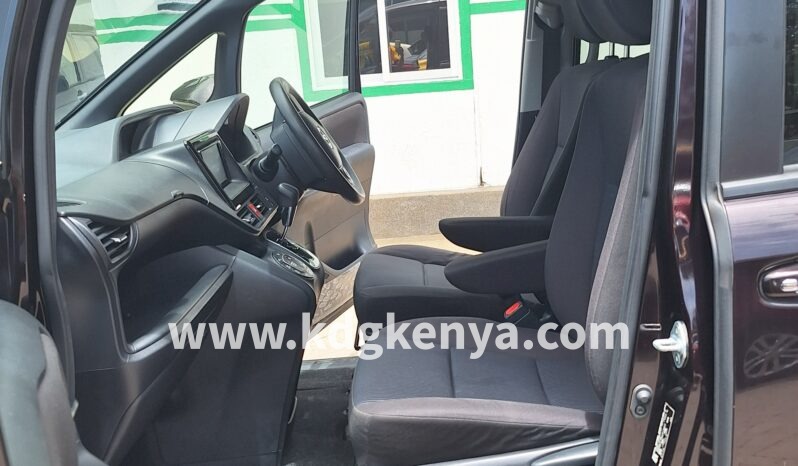 
								TOYOTA – NOAH (X / 7-SEATER) full									
