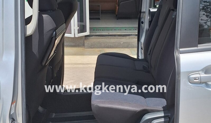
								TOYOTA – NOAH (X / 7-SEATER) full									