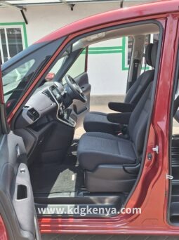 
										NISSAN – SERENA (X V SELECTION / 8 SEATER) full									