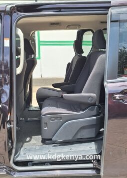 
										TOYOTA – NOAH (X / 7-SEATER) full									
