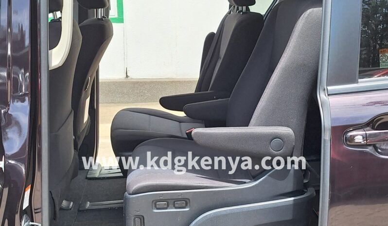 
								TOYOTA – NOAH (X / 7-SEATER) full									