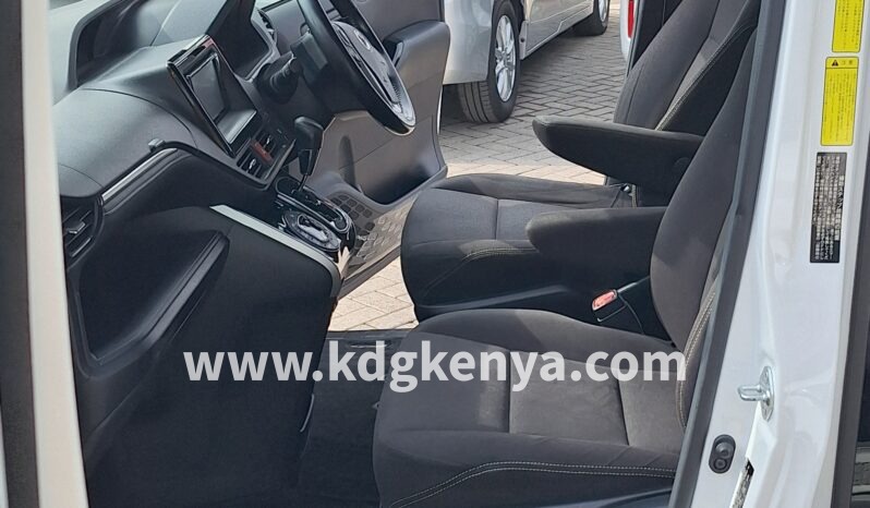 
								TOYOTA – ESQUIRE ( 7 SEATER) full									