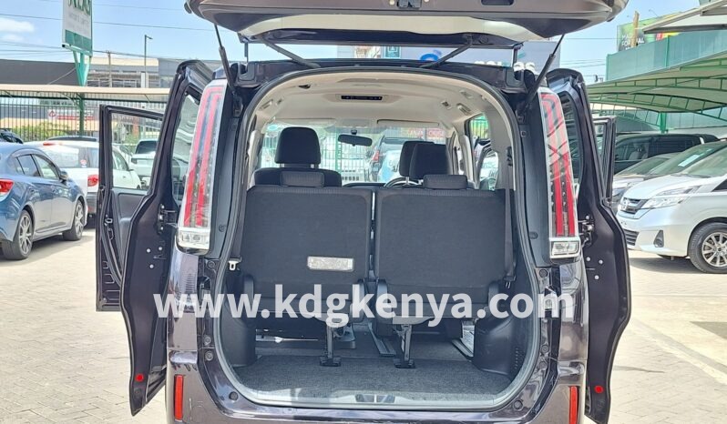 
								TOYOTA – NOAH (X / 7-SEATER) full									