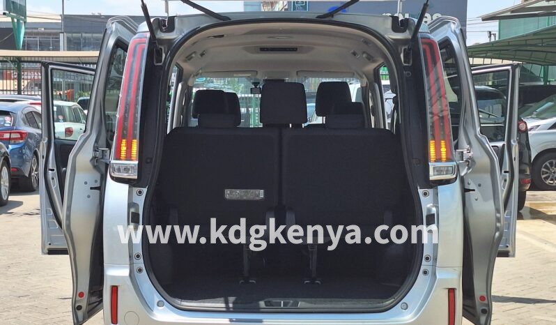 
								TOYOTA – NOAH (X / 7-SEATER) full									