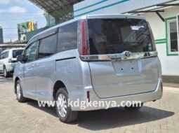 
										TOYOTA – NOAH (X / 7-SEATER) full									
