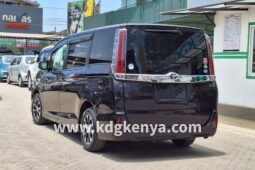 
										TOYOTA – NOAH (X / 7-SEATER) full									