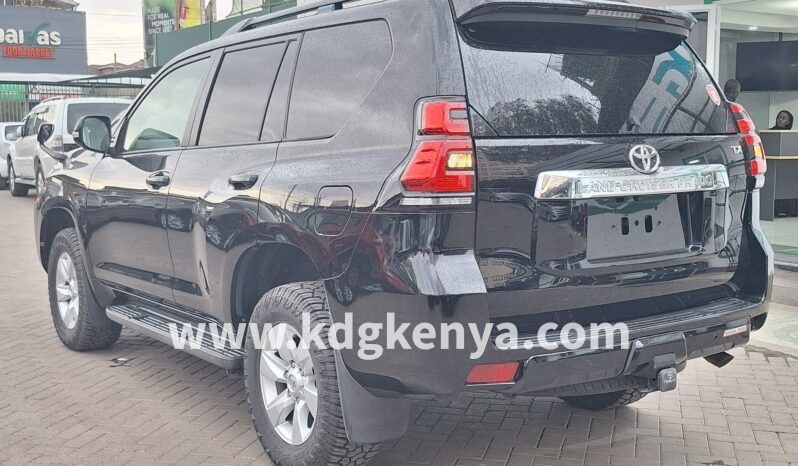 
TOYOTA – LAND CRUISER PRADO (TX / 4WD / 7SEATER) full									