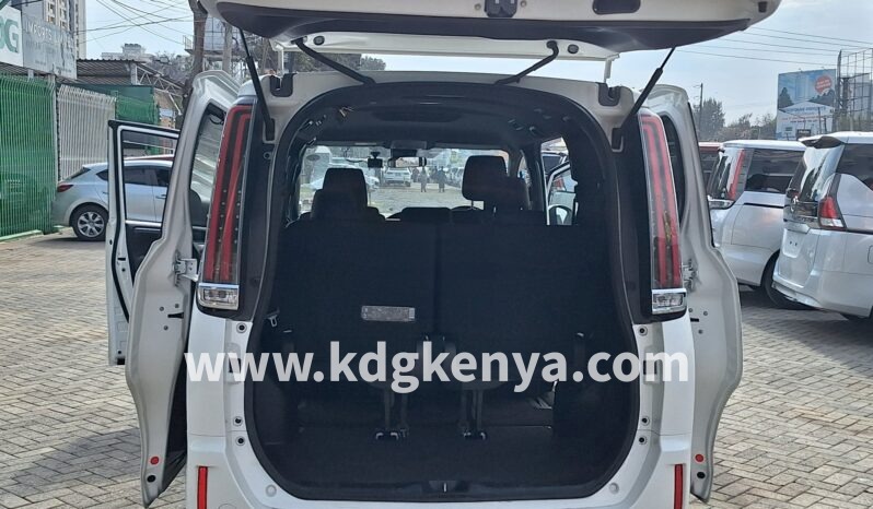 
								TOYOTA – ESQUIRE ( 7 SEATER) full									