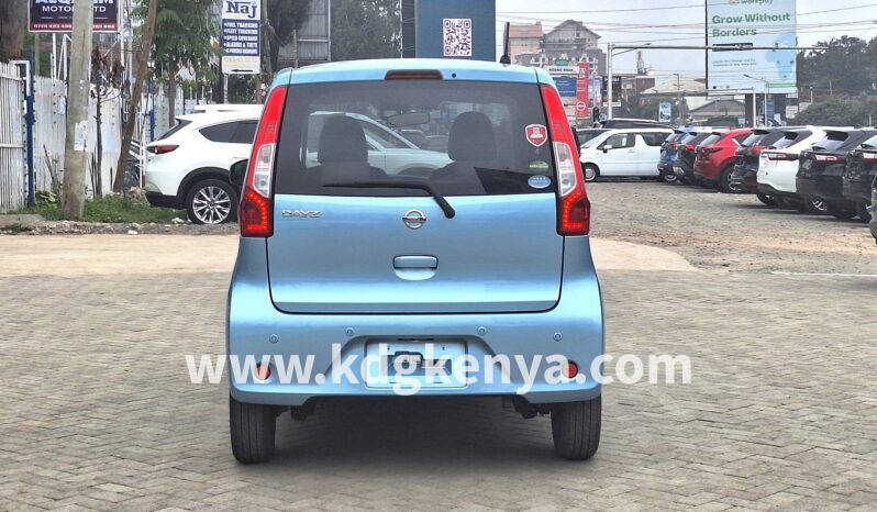 
								NISSAN – DAYZ (J) full									