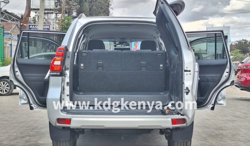 
								TOYOTA – LAND CRUISER PRADO (TX / 7SEATER / 4WD) full									