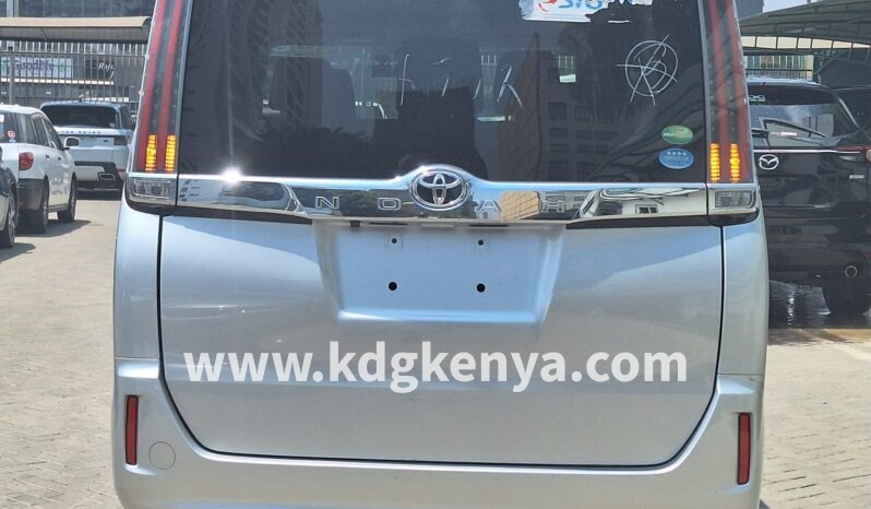 
								TOYOTA – NOAH (X / 7-SEATER) full									
