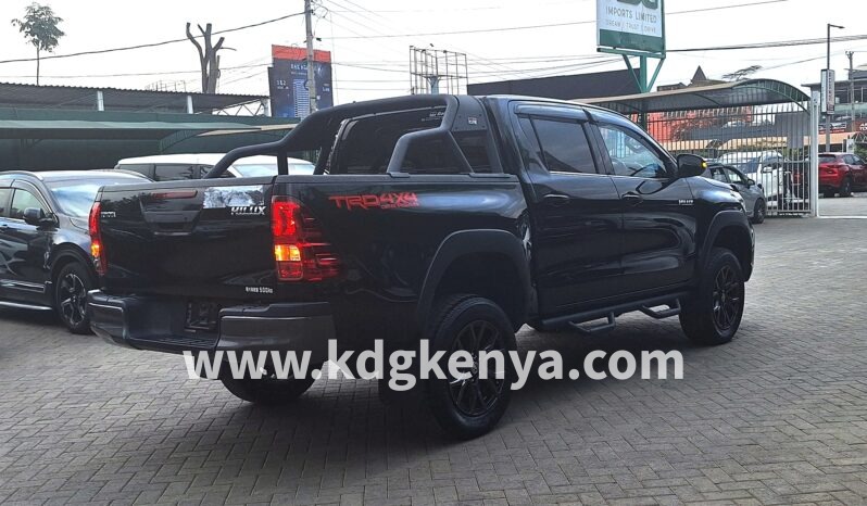 
								TOYOTA – HILUX (Z BLACK RALLY EDITION / 4WD) full									