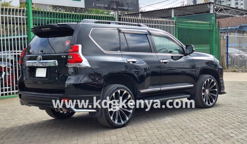 
								TOYOTA – LAND CRUISER PRADO (TX / 7 SEATER / 4WD) full									