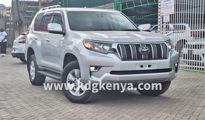 
								TOYOTA – LAND CRUISER PRADO (TX / 7SEATER / 4WD) full									