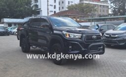 TOYOTA – HILUX (Z BLACK RALLY EDITION / 4WD)